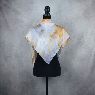Hodvábna šatka VZOR_34, 85 × 90 cm, Made in Slovakia