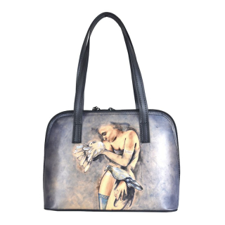 Ručne maľovaná kabelka s motívom Dievča s holubmi