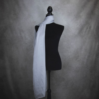 Hodvábny šál STRIEBORNÝ 180 x 110cm